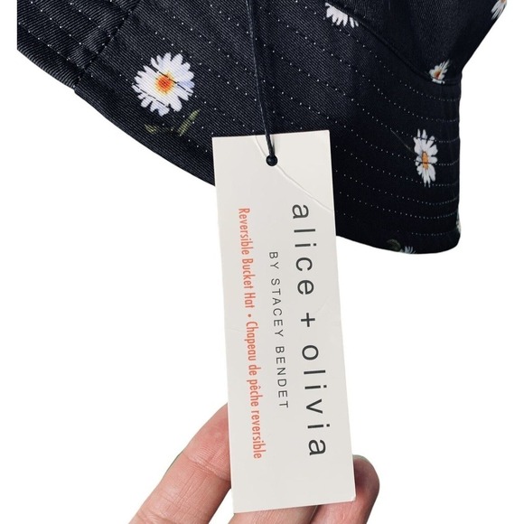 Alice + Olivia Reversible Daisy Bucket Hat Womens Size O/S Canvas NWT $65 - Picture 3 of 11